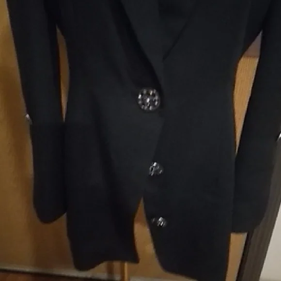 Badgley Mischka Classic Black Blazer - Picture 4 of 7